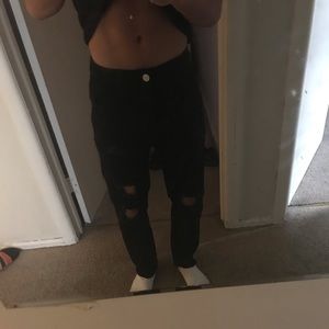 Men Black ripped jeans Size 28inches